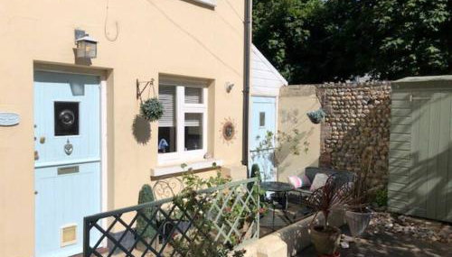 Mews Cottage in Private Seafront Estate - Foto 3