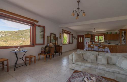 Overlooking Cheromilos - Foto 17