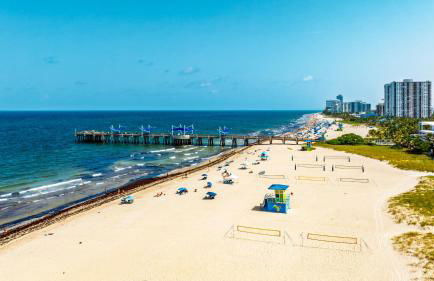 Heated Pool- MiniGolf- Fire Pit- Game Room- 1mi to Beach - Foto 11