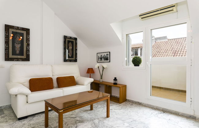 Real del Tivoli Two Rooms and Parking free - Photo 15