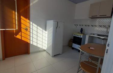 Apt com ótima localização, com Wi-fi, próximo do Shopping e Aeroporto - Foto 8