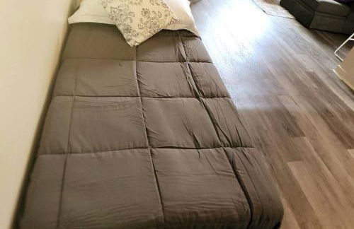 #3 Downtown Free Parking- Walk to Gainbridge, Lucas Oil, Conv Cntr - Foto 6