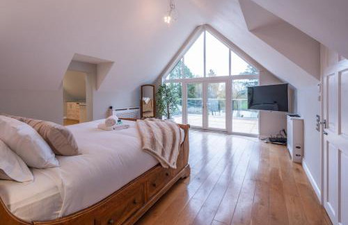 5BDR Luxe Villa By Torr Property Group Short Lets & Serviced Accommodation With Free Parking & River View Stratford-Upon-Avon - Foto 42