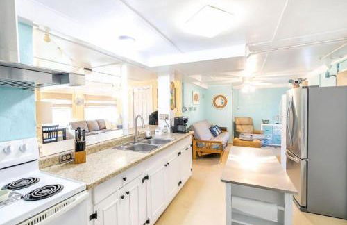 C'est Bon Across from UTV Entry Point! Sleeps 13! - Foto 11