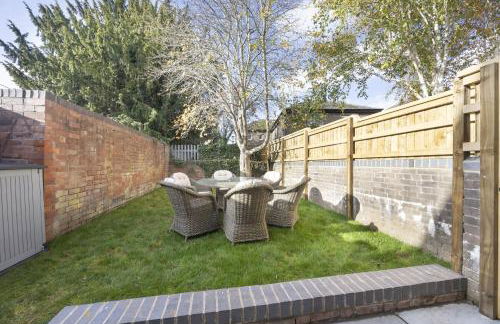 Beautiful 3-Bed Home with Hot Tub in Ross-on-Wye - Photo 26