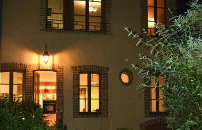 Cottage Mackinley, séjour spacieux et chaleureux, salon de jeux, grande salle à manger, 15 pers, Centre Historique, gare TER - Foto 46