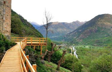 Casa Rural con patio y BBQ en La Vall de Boí - Foto 18