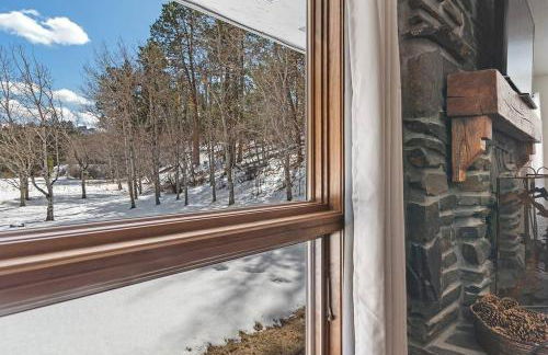 Secluded Stay in a Wonderful Creekside Getaway - Foto 7