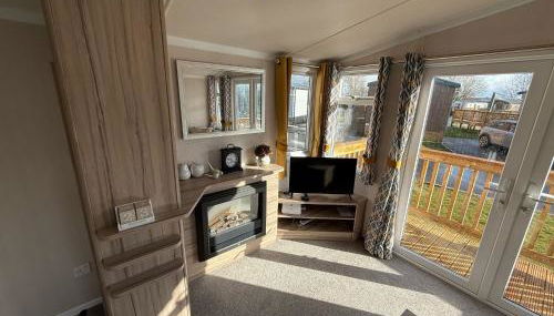 Starling Lodge with Hot tub at Brickyard Lakes - Foto 4