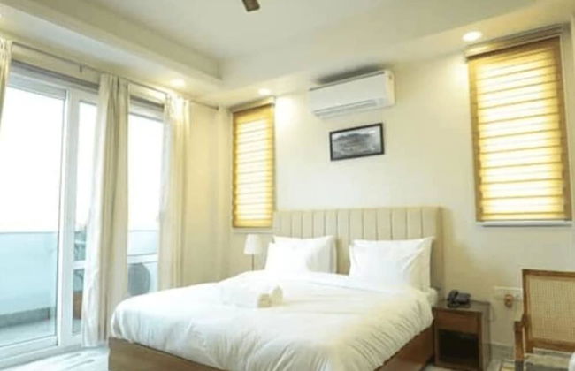 Peaceful City Paradise w King Bed Tub - Foto 3