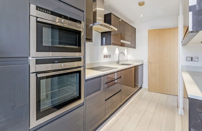 Impeccable 2 Bed 2 Bath Penthouse - Foto 1