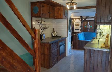 The Old Barn Luksusowa Stodoła z Całorocznym Jacuzzi Kominkiem i Widokiem na Wzgórza i Las dla 8-10 osób na Dolnym Śląsku min 2 noce - Foto 28