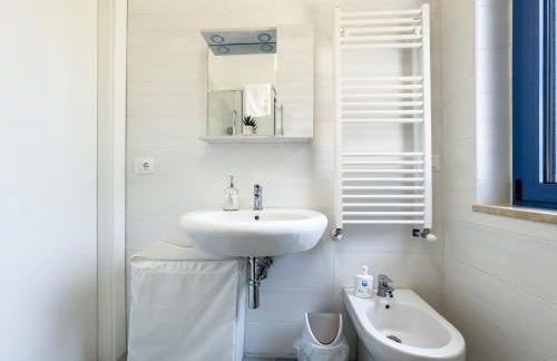 CALALUNGA PIETRAGRANDE - Exclusive Shoreline Haven - Photo 49