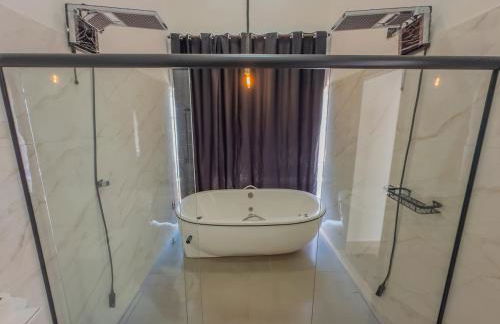 Ninho Verde II - Casa com Hidromassagem e Piscina - Foto 15