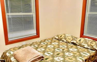 Chic Chalet River Views & Access - Foto 70