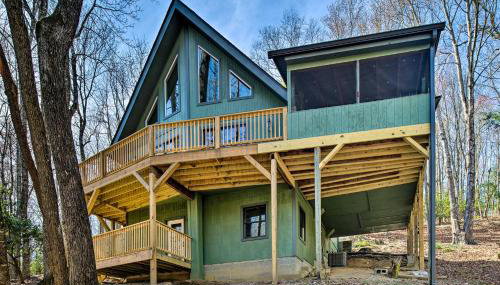 Peaceful Brevard Mountain Cabin: Hike, Golf & Swim - Foto 1