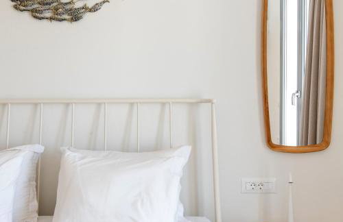 PANORMOS ART Beachfront Suites - Photo 74