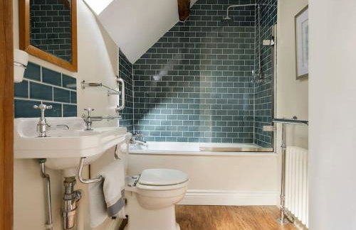 Slatters Cottage - 17th Century Cotswolds Cottage - Photo 18