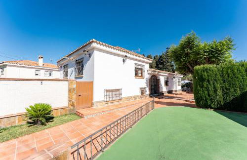 Villa con piscina en Churriana - Photo 48