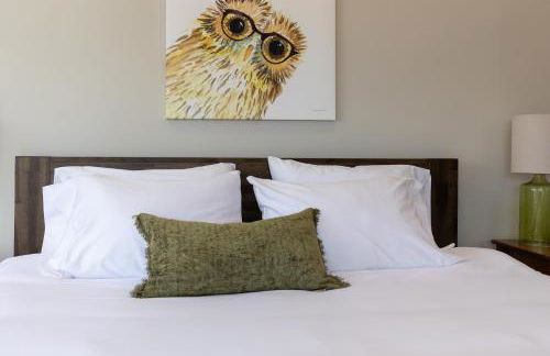 Large Luxury Home with Media Room and Game Room - 10 mins to Campus & Stadium - Foto 45