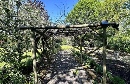 Luxury Home, spectacular grounds, pool & hot tub - Foto 43