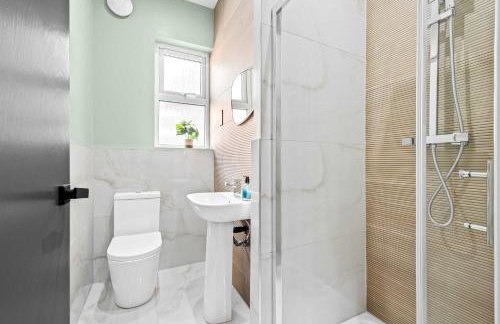 Sleeps 14 The Old Trafford Family Zen by Genesis Living - Foto 41