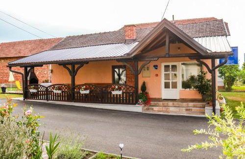 Guest house Studio apartman Marina - free parking, pet friendly - Foto 2