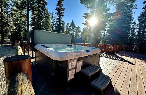 Backwoods Bonanza - Big Cabin With Hot Tub! - Foto 47