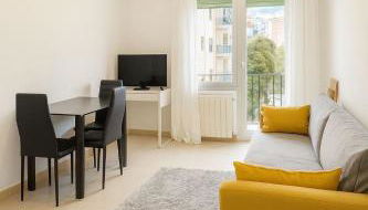 New renovate apartment near of the sea - Photo 1