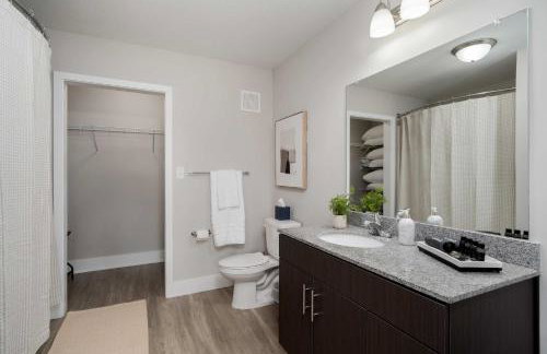 High Cotton - 3BR 3BA Condo Near UA with Pool & Gym - Foto 24