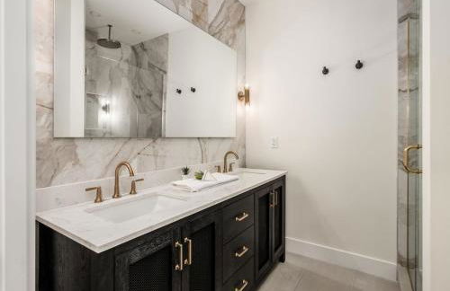 Modern Luxury 4BR 3 5BA Oasis in Historic Old Town East PD - Foto 21