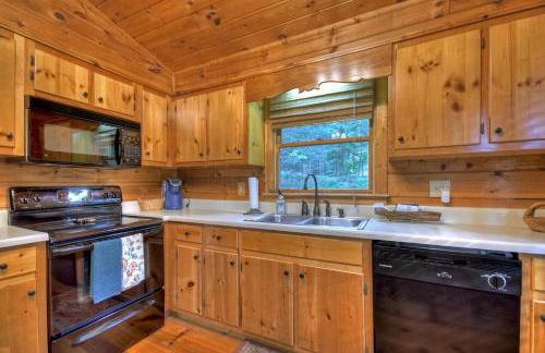 Bearfoot Ridge Wood-burning fireplace cozy hot tub serene views - Foto 32