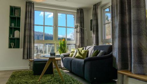 Exklusives Penthouse mit Dachterrasse, hochwertig ausgestatteter Küche mit Dampfgarer, inklusive 2 Stellplätze und Fahrradgarage - Foto 3