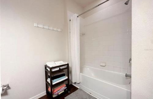 3 Bedroom 2 Bathroom Lucaya Village 15-103 - Foto 27