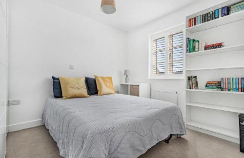 Contemporary 3 Bedroom home in Launton Village - close to Tythe Barn, Bicester Shopping & Bicester Heritage - Foto 17