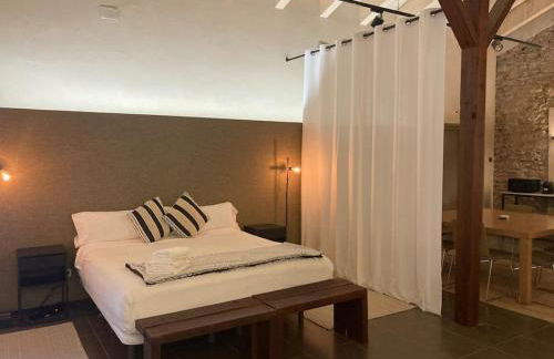 Amazing suite by the fair - Photo 8