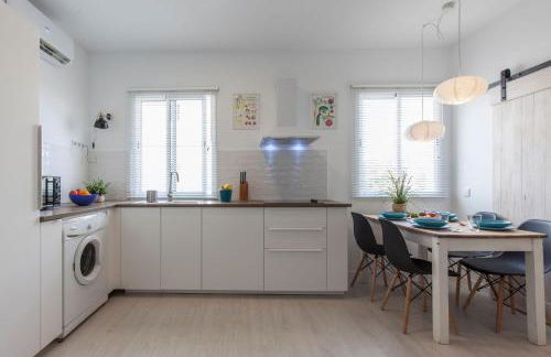 PRECIOSO APT DISEÑO 2 HAB SEVILLA - Foto 23