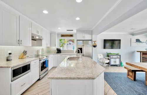 Island Paradise 3 Bed Waterfront/Heated Pool - Foto 45