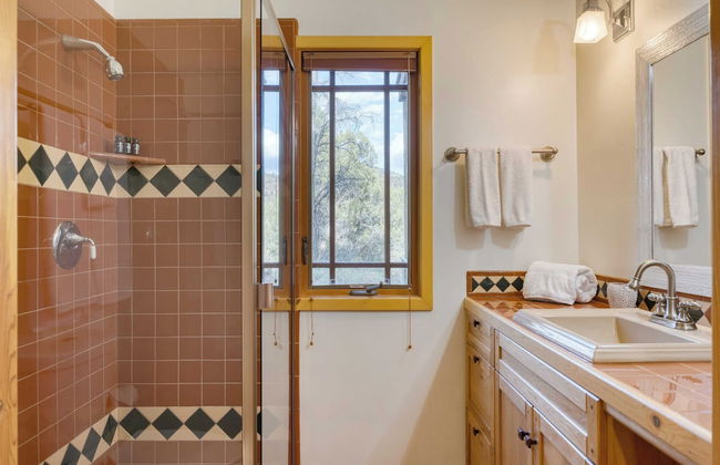 Cathedral View by Avantstay Pool Table + Hot Tub - Photo 32