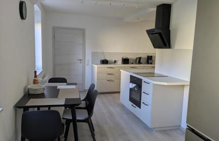 Moderne 3-Zimmer-Ferienwohnung direkt am Saaleradwanderweg - Foto 12