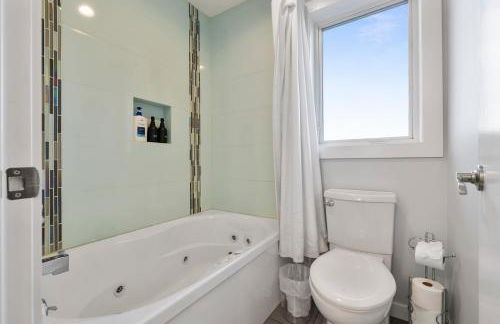 Piermont Waterfront Villa with Hot Tub - Photo 33