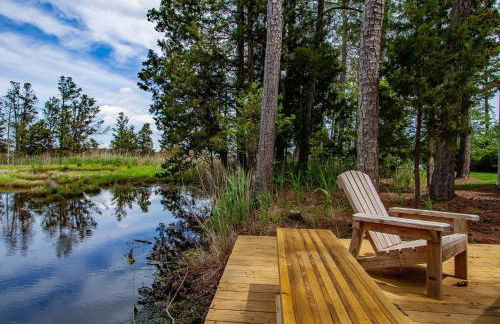 Chesapeake Waterfront - 7BR 5BA - Beach Pool Dock - Foto 45