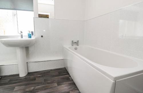 Grange House - Photo 18