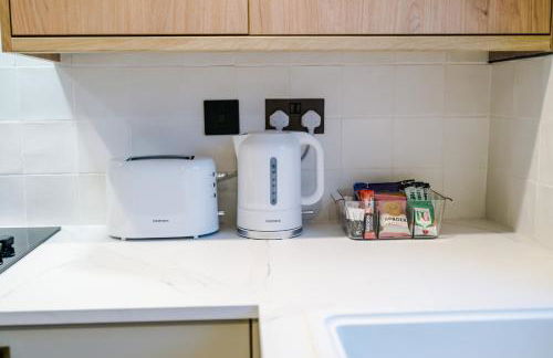 Foden's House by YourStays - 2 Bedroom Cottage in Sandbach with gorgeous dining room extension, High end finish - Foto 28