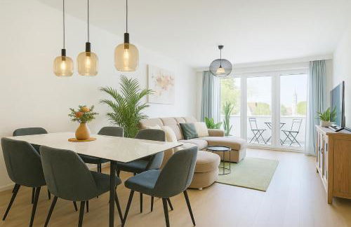 Stylish Old Town Apartment with Free Parking and a Balcony near the Cathedral - Foto 1