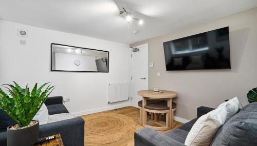 Luxury Lower-Level Two Bed Apt - Foto 2