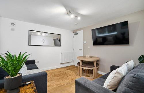 Luxury Lower-Level Two Bed Apt - Foto 2