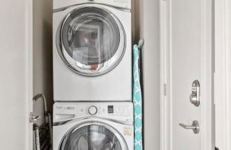 Downtown w Rooftop Deck 4 Bedrooms 3 Baths - Foto 34