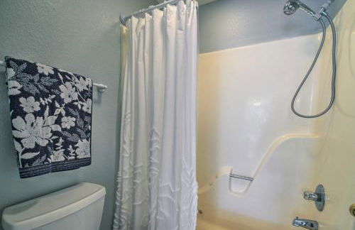 Bright Ozarks Condo with Balcony and Lake Views! - Foto 18