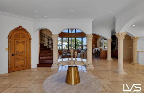 Villa Rhodes Palatial Waterfront Beach Estate - Photo 38